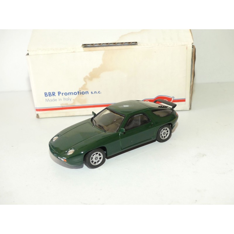 PORSCHE 928 S4 Vert KIT Monté ALEZAN 1:43