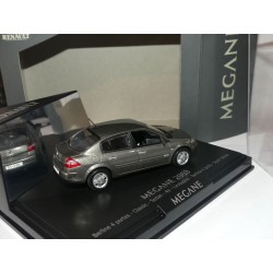RENAULT MEGANE II 4 Portes CLASSIC 2003 Gris NOREV 1:43