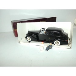 CADILLAC V16 1938-40 COUPE PAPPOMOBILE PIE XII REXTOYS 1:43