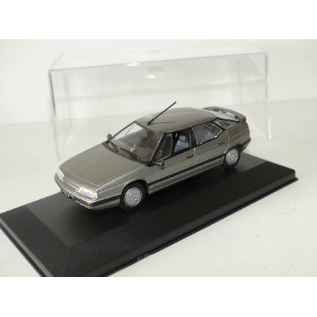 CITROEN XM 2 Litres Injection 1989 UNIVERSAL HOBBIES 1:43 boite non d origine