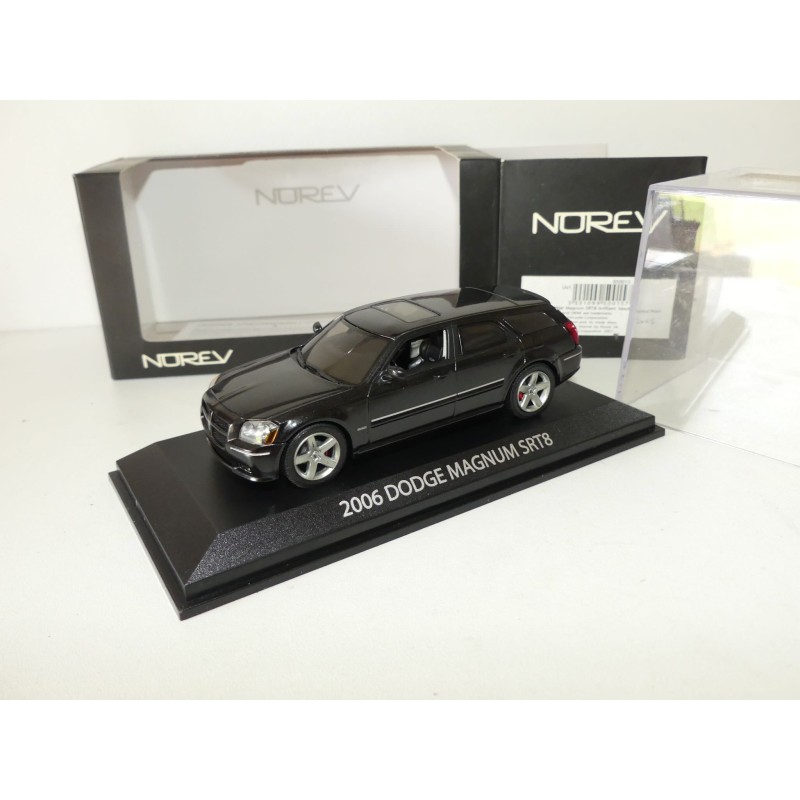 DODGE CHALLENGER SRT 8 Orange et Noir NOREV 1:43