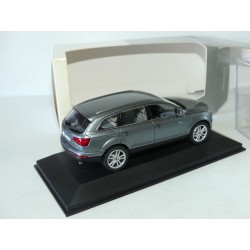 AUDI Q7 I Phase 1 Gris SCHUCO 1:43