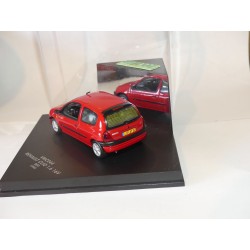 RENAULT CLIO II Phase 1 3 Portes 1999 Rouge VITESSE VMC044 1:43