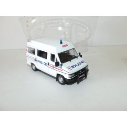 PEUGEOT J5 CRS POLICE NOREV 1:43 sous coque