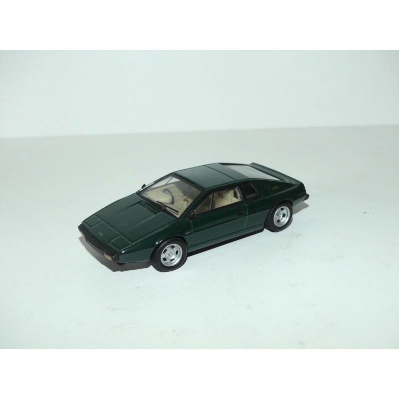 LOTUS ESPRIT Vert AUTOART 1:43 sans boite