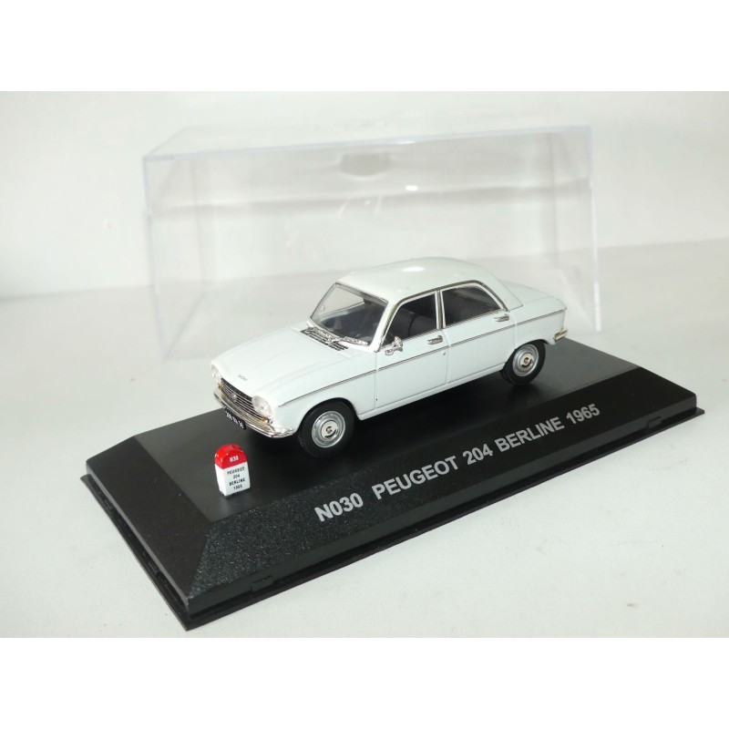 PEUGEOT 204 BERLINE 1965 Blanc NOSTALGIE 1:43