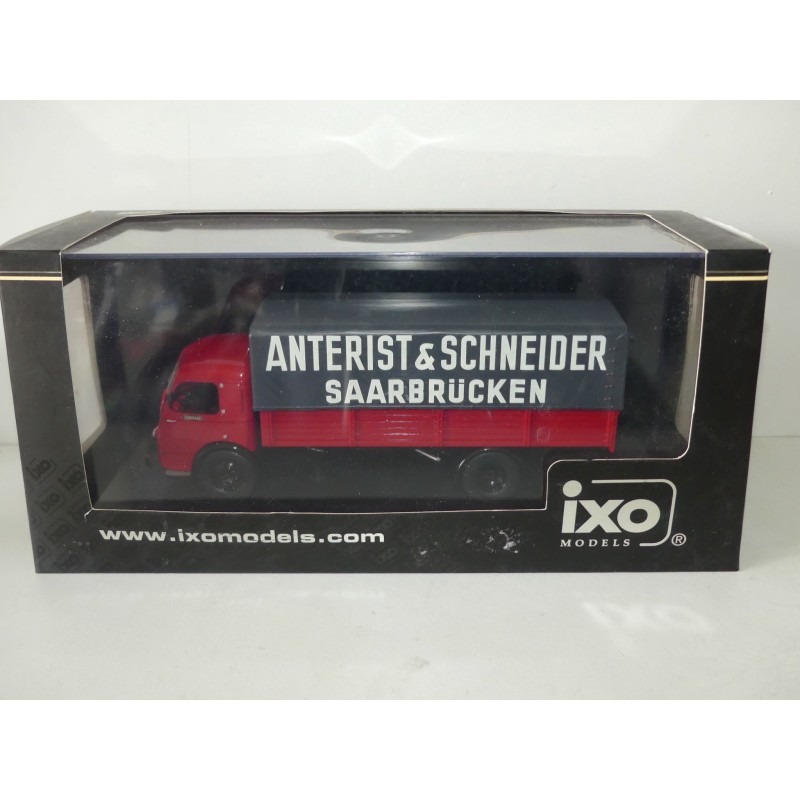 CAMION PANHARD MOVIC 1952 ANTERIST ET SCHNEIDER IXO TRU014 1:43