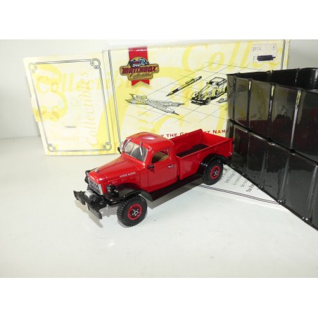 DODGE POWER WAGON 1946 Rouge MATCHBOX YYM35053 1:43