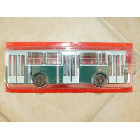 AUTOBUS ET AUTOCARS NÂ°68 FIAT 418 AC/M MENARINI TRIESTE 1975 ITALIE HACHETTE 1:43