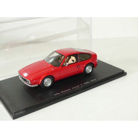 ALFA ROMEO JUNIOR Z 1600 1974 Rouge SPARK S0613 1:43