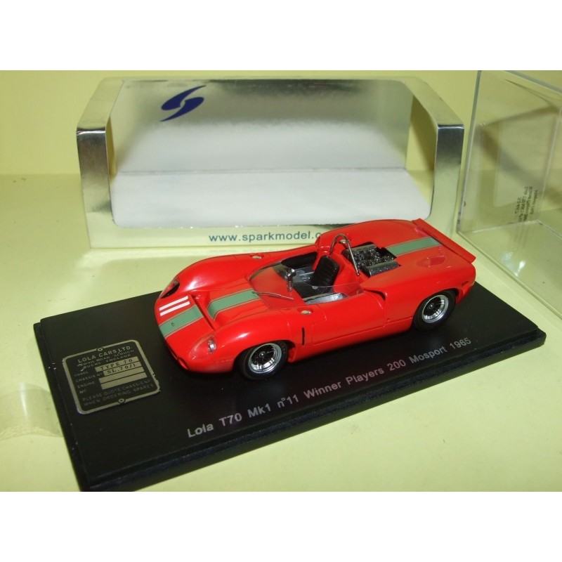 LOLA T70 MK1 N°11 WINNER PLAYERS 200 MOSPORT 1965 SPARK S1467 1:43