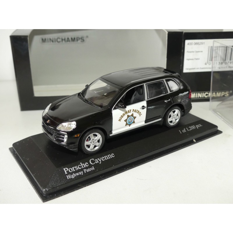 PORSCHE CAYENNE HIGHWAY PATROL POLICE MINICHAMPS 1:43