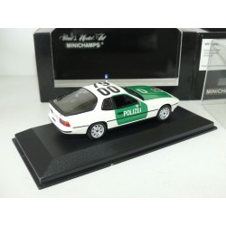 PORSCHE 924 AUTOBAHN POLIZEI DUSSELDORF MINICHAMPS 1:43
