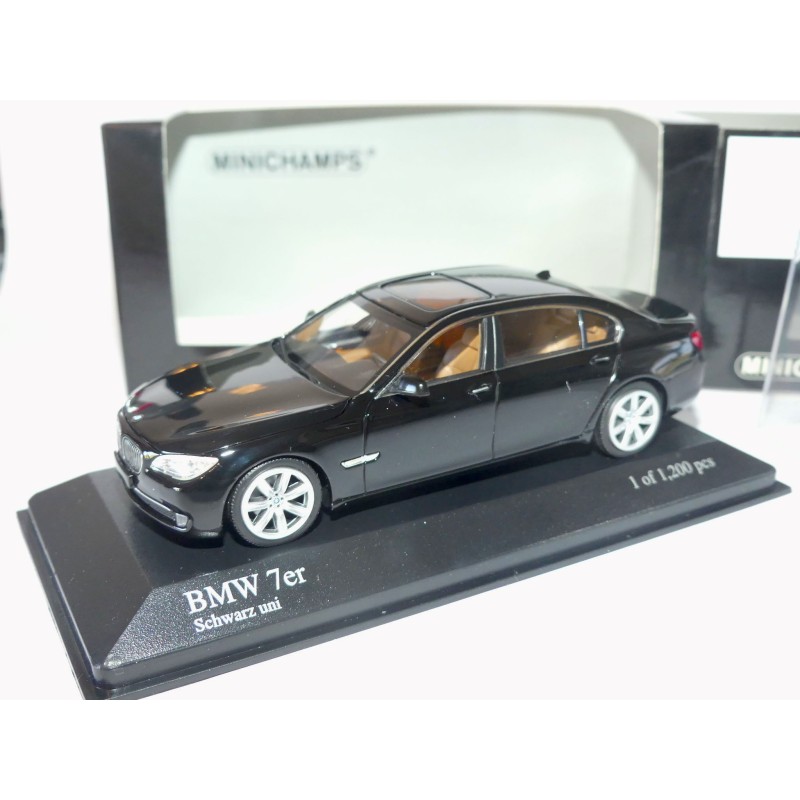 BMW SERIE 7 F02 2008 Noir MINICHMAPS 1:43