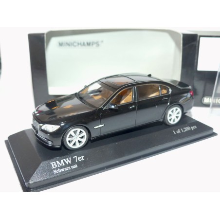 BMW SERIE 7 F02 2008 Noir MINICHMAPS 1:43