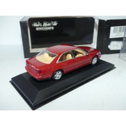 AUDI A8 D2 Phase 1 Rouge Isis MINICHAMPS 1:43