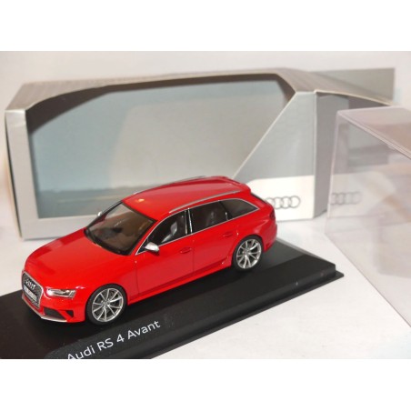 AUDI RS4 B8 AVANT 2012 Rouge MINICHAMPS 1:43