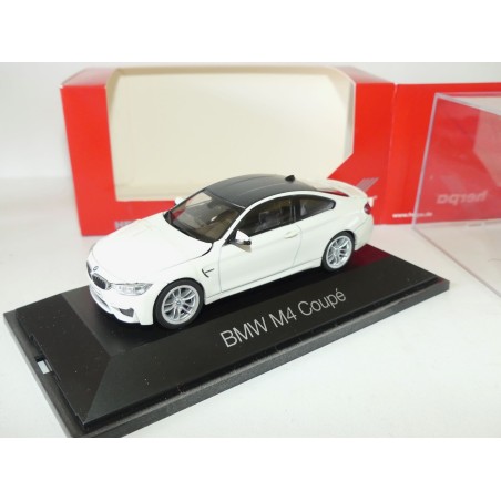 BMW M4 COUPE Blanc Avec toit carbone HERPA 1:43