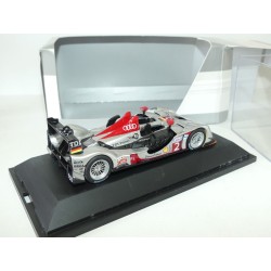 AUDI R15 TDi N°2 LE MANS 2009 SPARK 1:43