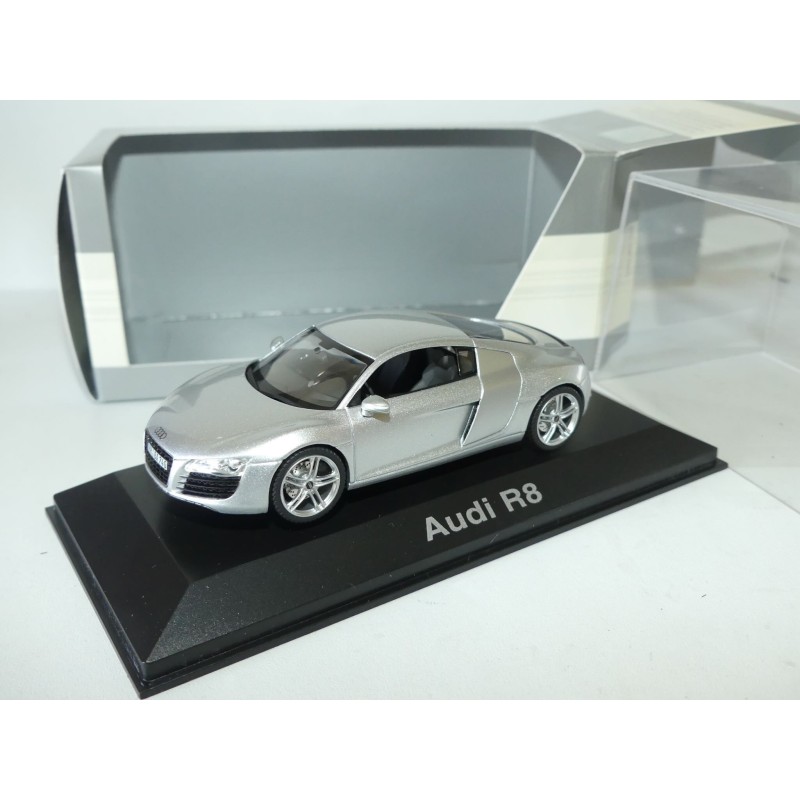 AUDI R8 Gris Clair  Eissilber SCHUCO 1:43
