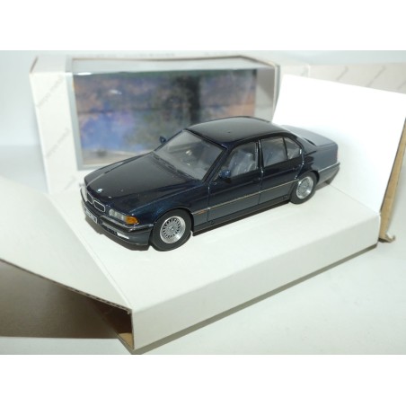 BMW SERIE 7 740 i E38 Bleu HERPA 1:43
