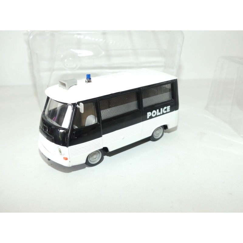 PEUGEOT J7 POLICE NOREV  1:43 sous coque