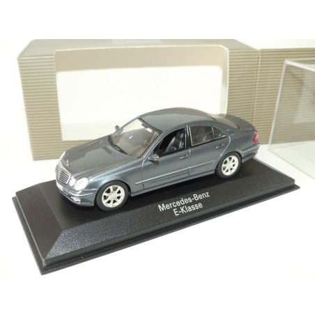 MERCEDES CLASSE E W211 Gris Flint MINICHAMPS 1:43