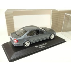 MERCEDES CLASSE E W211 Gris Flint MINICHAMPS 1:43
