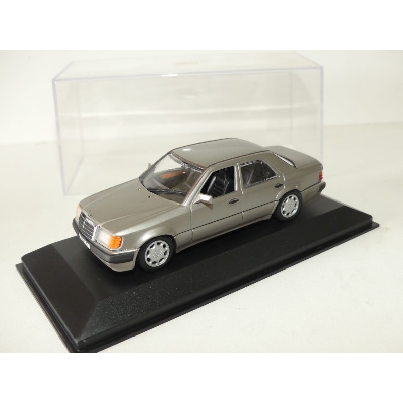 MERCEDES CLASSE E 500 E V8  W124 Gris Anthrazit MINICHAMPS 1:43