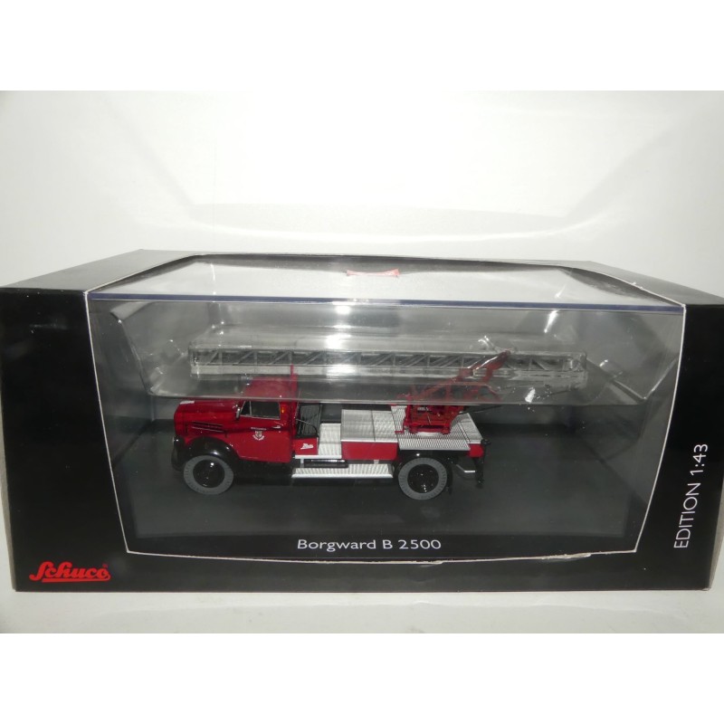 BORGWARD B 2500 GRANDE ECHELLE POMPIERS SCHUCO 1:43