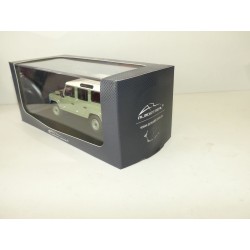 LAND ROVER 110 HERITAGE EDITION 2015 Vert ALMOST REAL 1:43