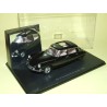 CITROEN DS 19 DU GENERAL DE GAULLE 1963 UNIVERSAL HOBBIES  1:43 boite vitrine
