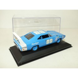 DODGE CHARGER N°88 DAYTONA 1969 RACING CAR UNIVERSAL HOBBIES 1:43