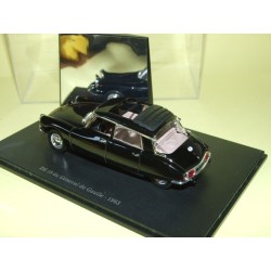CITROEN DS 19 DU GENERAL DE GAULLE 1963 UNIVERSAL HOBBIES  1:43 boite vitrine