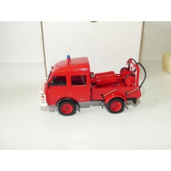 copy of RENAULT FREGATE BERLINE 1955 POMPIERS KIT Monté CAMA 1:43 imperfection
