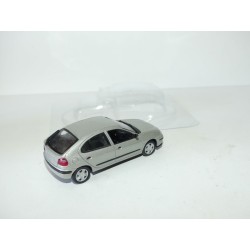 RENAULT MEGANE I Phase 2 Gris NOREV 1:43 sous coque