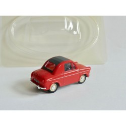 VESPA 400 Rouge OrangÃ© NOREV 1:43 sous coque