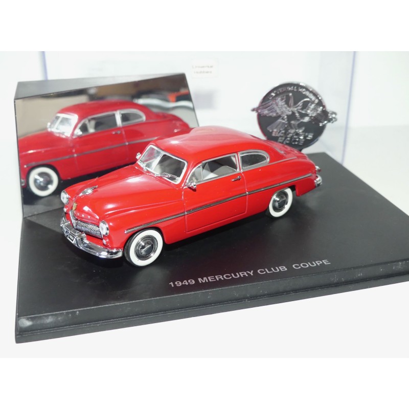 MERCURY CLUB COUPE STREET Rouge UNIVERSAL HOBBIES 1:43