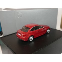 BMW SERIE 1 COUPE E82 Rouge Orange MINICHAMPS 1:43
