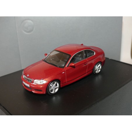 BMW SERIE 1 COUPE E82 Rouge Orange MINICHAMPS 1:43