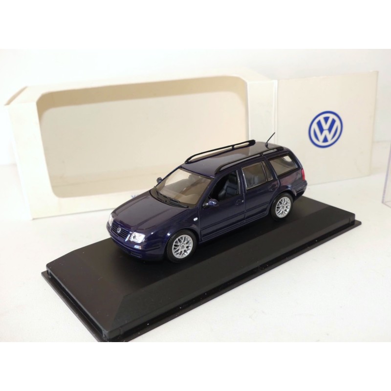 VW BORA VARIANT Bleu Marine MINICHAMPS 1:43