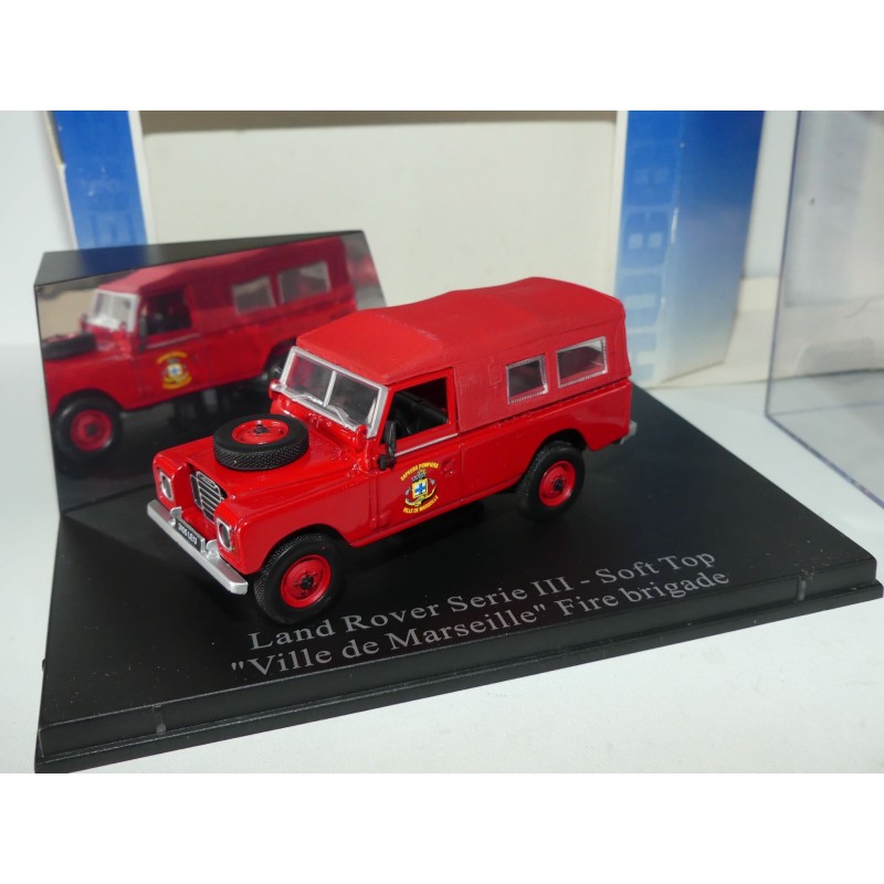 LAND ROVER SERIE III POMPIERS DE MARSEILLE UNIVERSAL HOBBIES 1:43