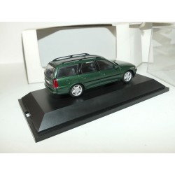 OPEL VECTRA B CARAVAN Vert SCHUCO 1:43