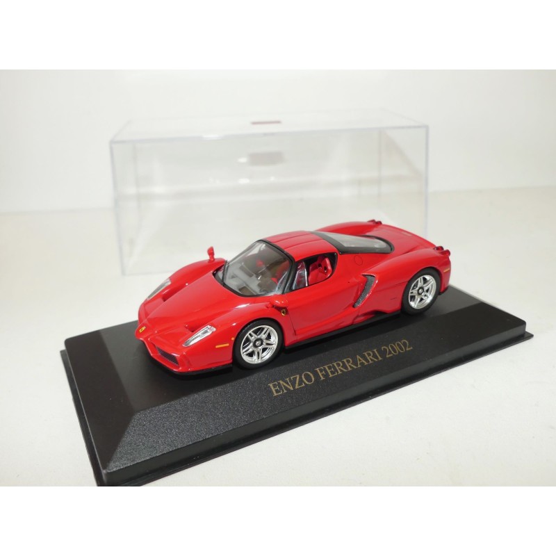 FERRARI ENZO 2002 Rouge IXO FER001 1:43