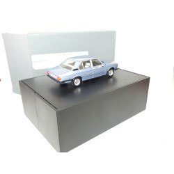 BMW 520 E12 1972 Bleu MINICHAMPS 1:43