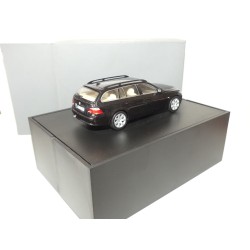 BMW SERIE 5 TOURING E61 Noir KYOSHO 1:43