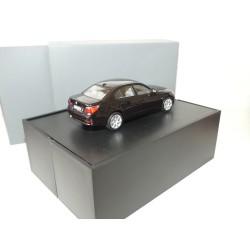 BMW SERIE 5 545 i E60 Noir KYOSHO 1:43