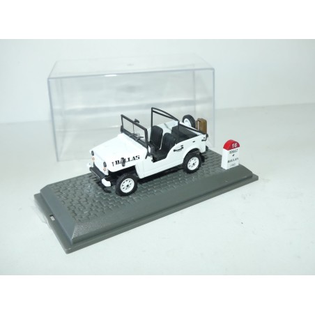 RENAULT 4 DALLAS 1983 UNIVERSAL HOBBIES 1:43 M6 Interaction