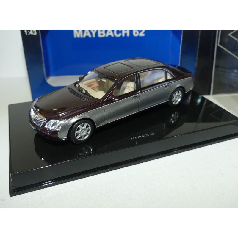MAYBACH 62 LIMOUSINE Gris et bordeaux AUTOART 1:43