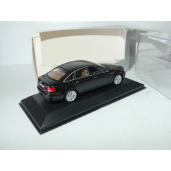 AUDI A6 C6 3.2 FSi QUATTRO Bleu Intérieur couleur Noir MINICHAMPS 1:43